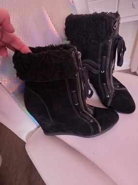 JUICY COUTURE Women's Black Suede Wedge Booties with Faux Fur Cuff Size 10